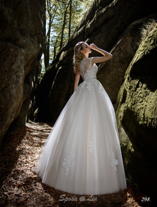 https://www.sposa-lia.com/images/stories/virtuemart/product/298      (3).jpg